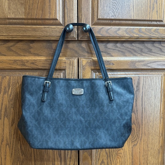 MICHAEL Michael Kors Handbags - MICHAEL Michael Kors Black Baby Bag